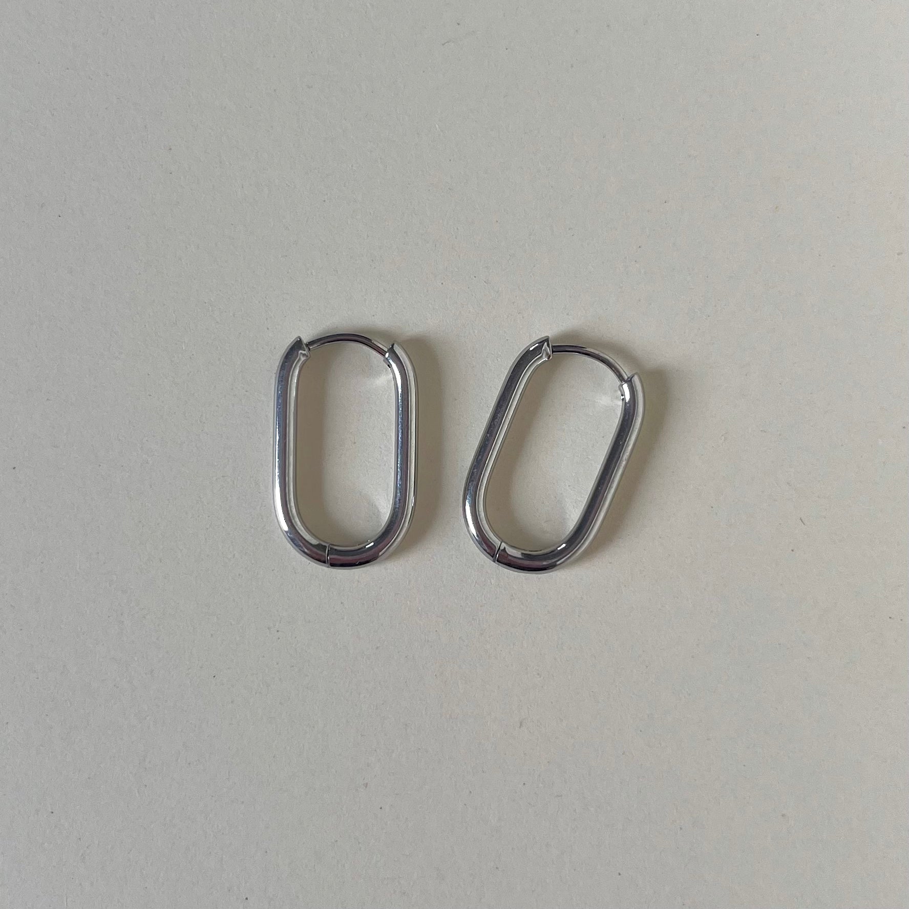 Créoles ovales 19×12mm – Argenté