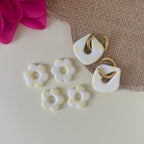 Pampilles motif floral jaune pastel et blanches
